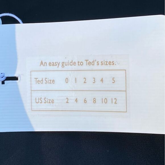 NWT Ted Baker London Latasha Vinyl Utility Mini Skirt in Black. Size 12 (5). - Picture 7 of 8